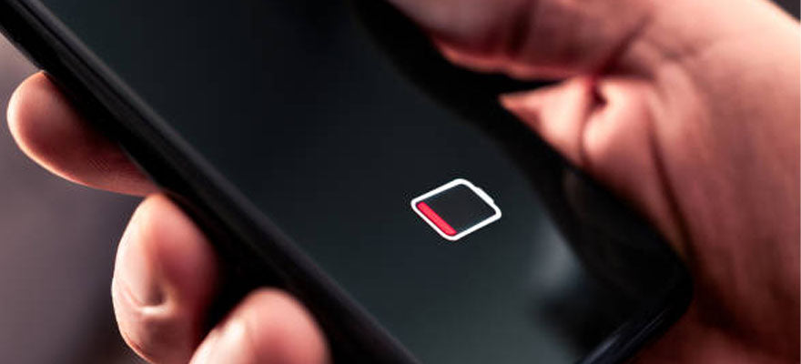 中古iPhoneのバッテリー交換<br>費用や交換方法、タイミングを解説