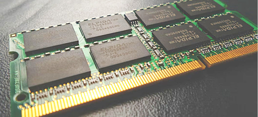 【初心者向け】<br>パソコンのメモリとストレージの違いとは？<br>役割をわかりやすく解説